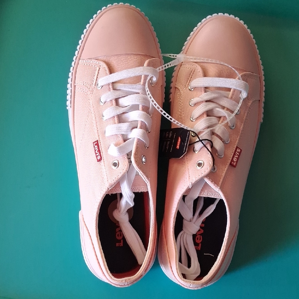 Levi's Women's Blush Pink Sneakers